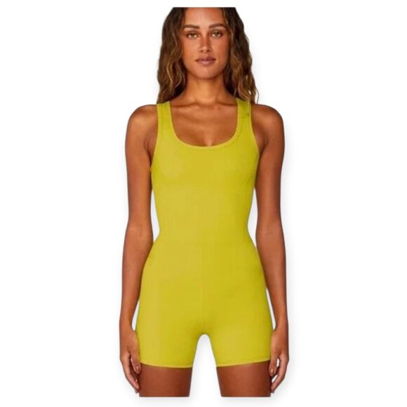 SET Active Sportbody shortysuit in limeade size M EUC - Picture 8 of 8
